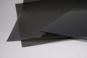 OYL38-1200-XS-Sheet polariser, 38% visible, 12.5mmdiax0.75mm thick