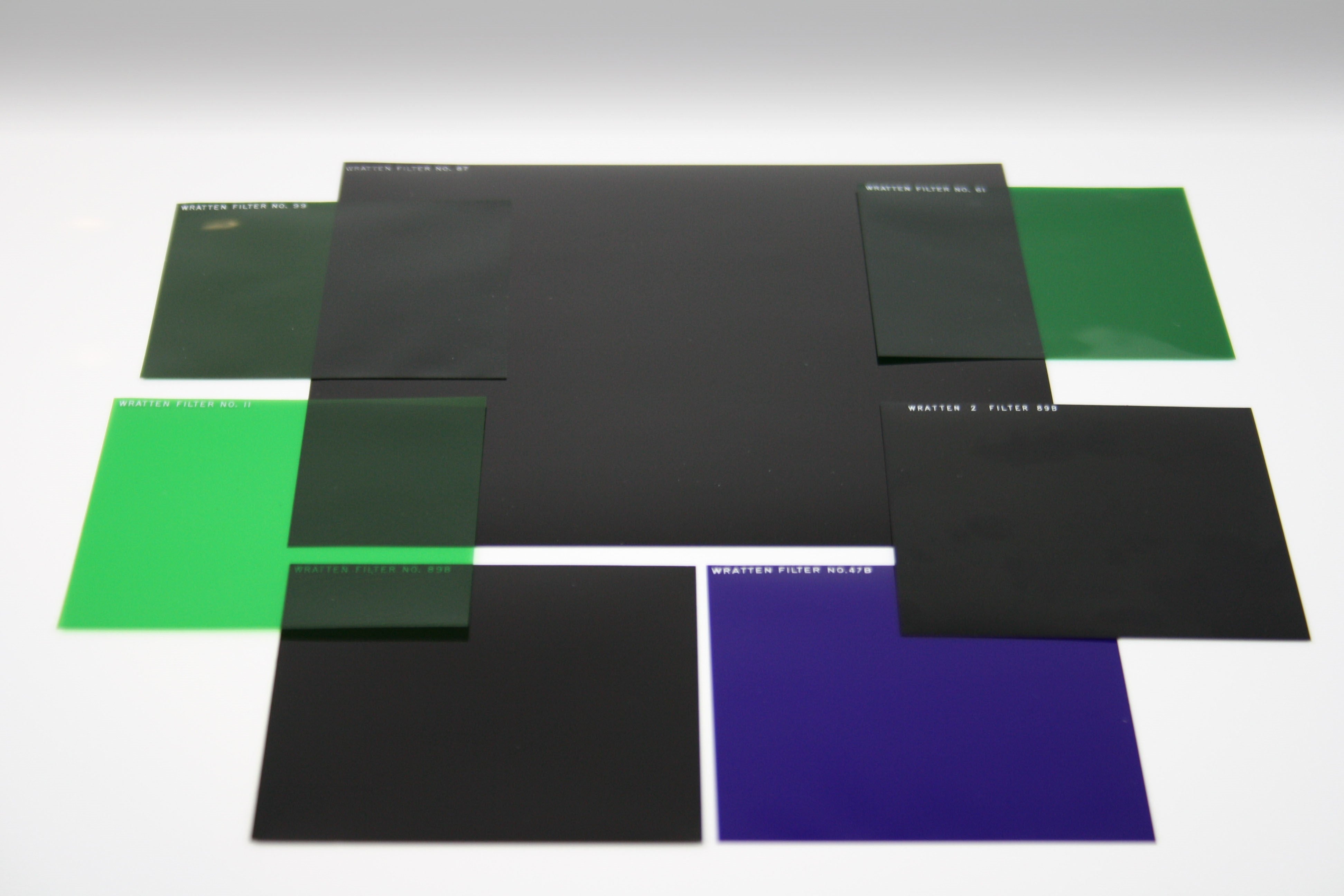 494FPP8103-XS-Wratten colour filter, 494nmLP, No.8, 10mmdiax0.1mmthk