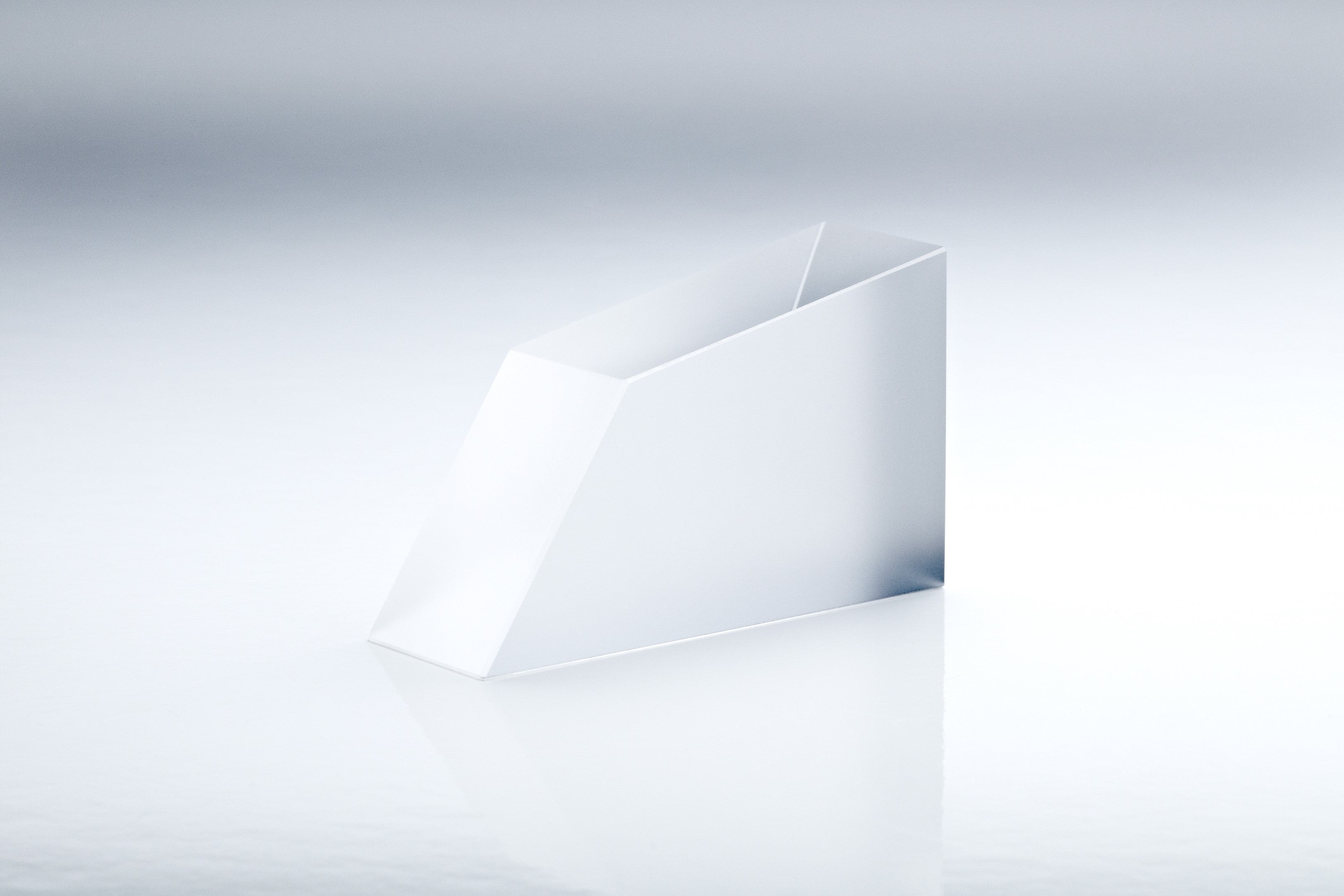 PPF2725-XS-Pellin-Broca prism, UV fused silica, 27x15mm aperture.15mm thk