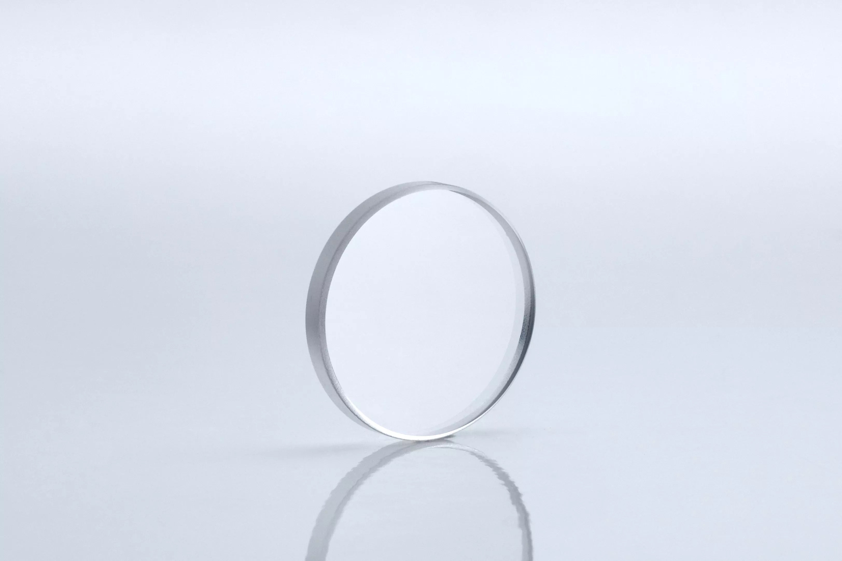 PWL0325-XS-Lithium fluoride wedge window, 25mmdiax3mmthk,2° wedge