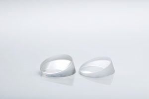 WHF1467-XS-Wedge prism, 38mmdiax8.8mm edge thk,8.97°wedge angle. AR@1300-1800nm, IR Fused Silica