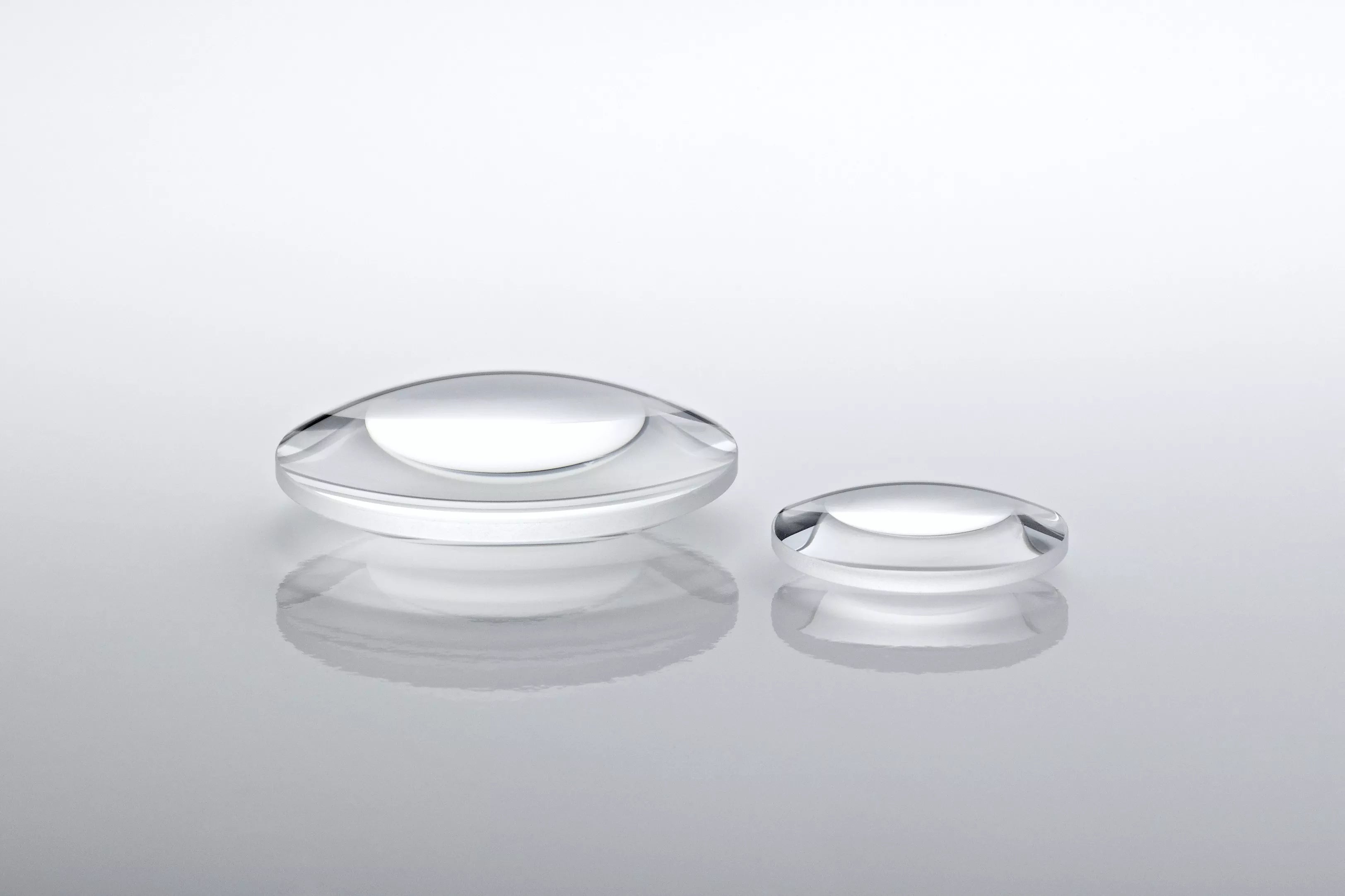 LPC8110-XS-Calcium fluoride lens, UV Grade, 250mmf.lx50mmdia,  Biconxex