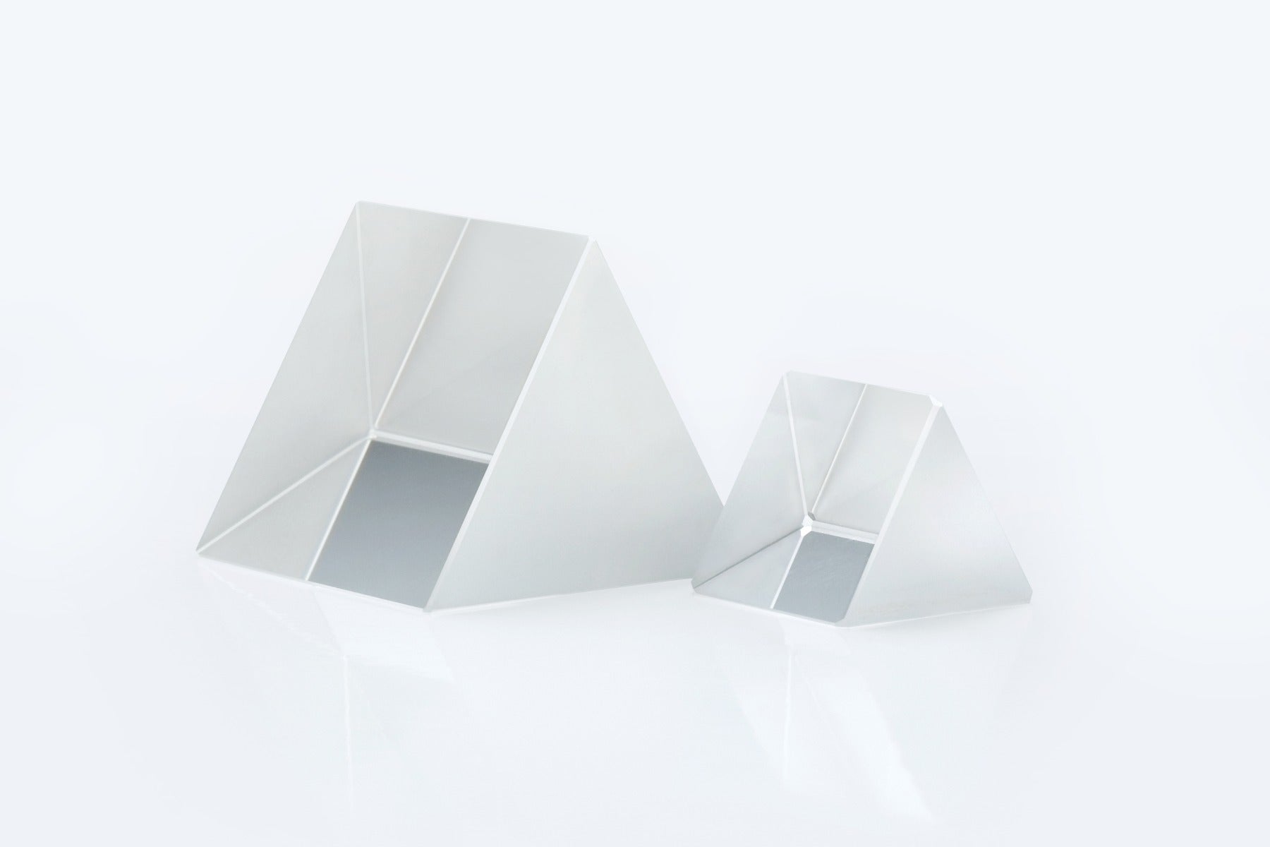 PEG6001-XS-Equilateral prism  60x60x60, NSF11 or equiv.